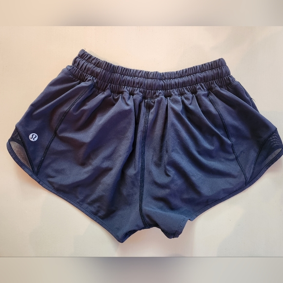Lululemon shorts, size 4, black - Picture 3 of 3